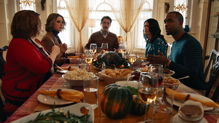 15 Ways to Break Up Any Argument at the Dinner Table This Thanksgiving